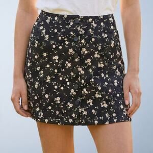 Sky and Sparrow Black Ditsy Floral Button Front High Waisted Mini Skirt Size 28